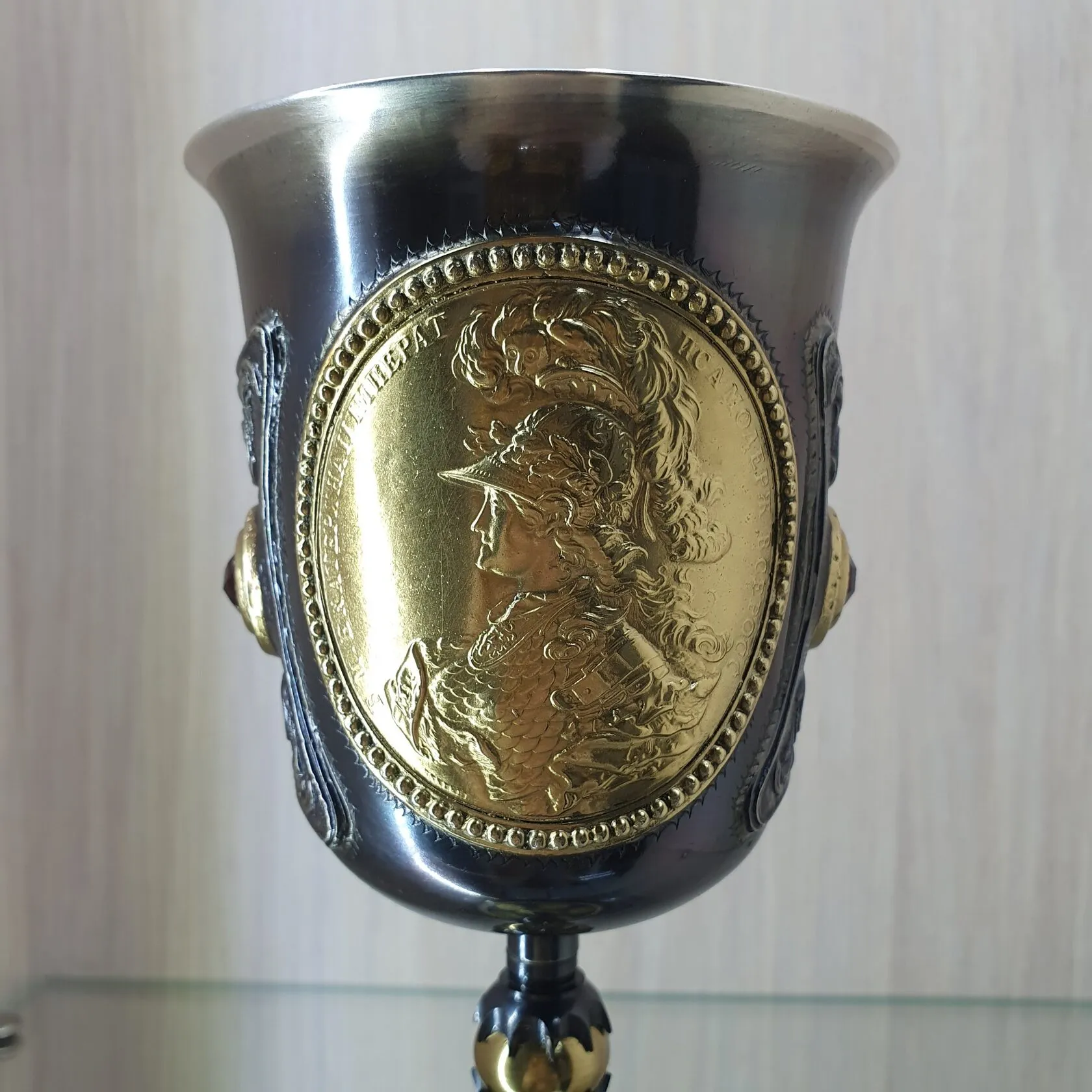 Набор бокалов «Царский» золото